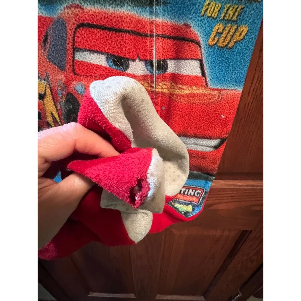 Disney Pixar Cars Lightning McQueen Piston Cup Fleece Footed Pajamas Size 4 Kids